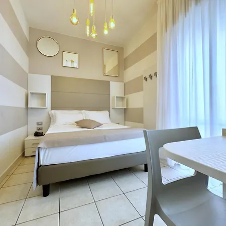 Lux Hotel