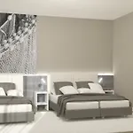 Lux 3*