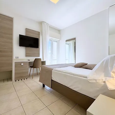 Lux Hotel