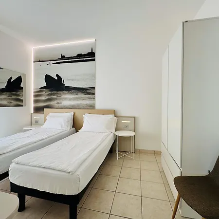 Lux Hotel 3*
