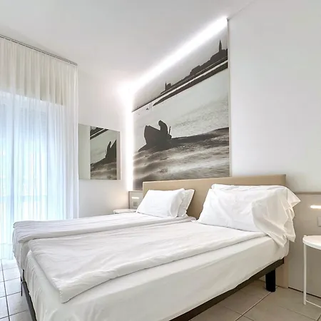 Hotel Lux 3*