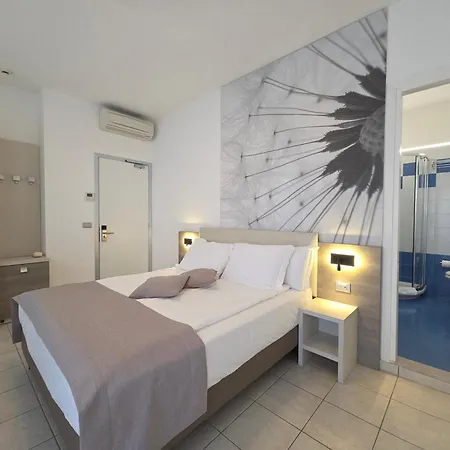 Hotel Lux
