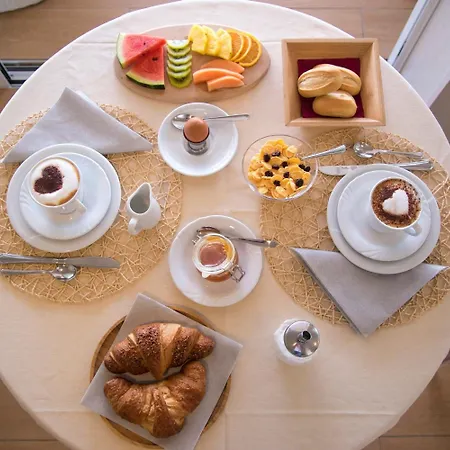 Hotell Lux 3*