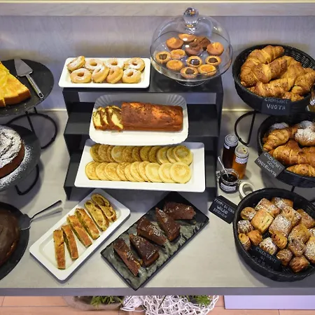 מלון Lux קאורלה