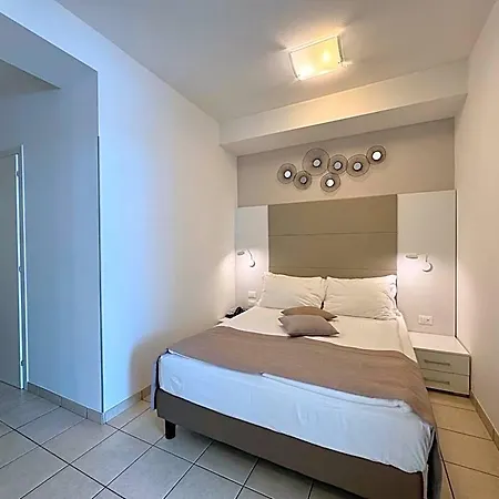 فندق Lux 3*