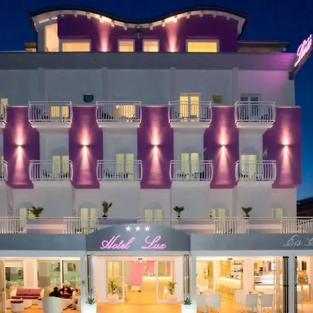 Lux Hotel