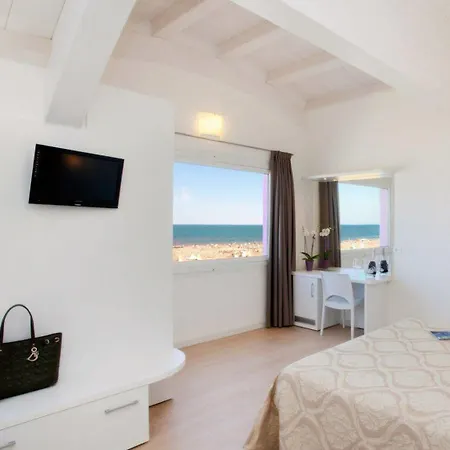 Hotel Lux